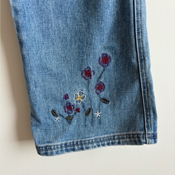 Vintage Embroidered Wide Leg Flare Jeans - Picture 2 of 6